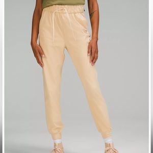 Prosecco Stretch High-Rise Jogger
Full Length